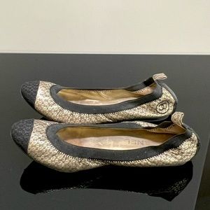 Chanel ballerinas size 38.